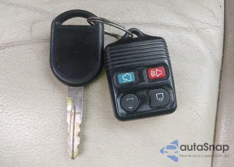 2008 Ford Explorer Xlt z USA, uszkodzony, nr VIN 1FMEU63E68UB24620